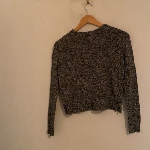 DIVIDED BY H&M GREY SWEATER SIZE XS - Picture 3 of 3